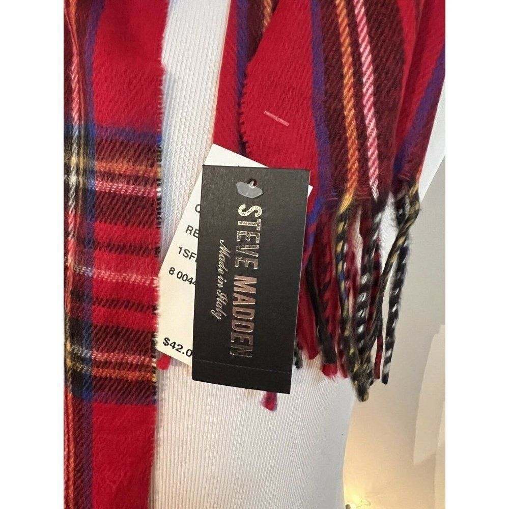 NWT Steve Madden Mid Weight Red Plaid Muffler Scarf - Picture 3 of 6